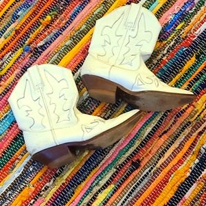 Vintage Circle S White leather cowgirl boots